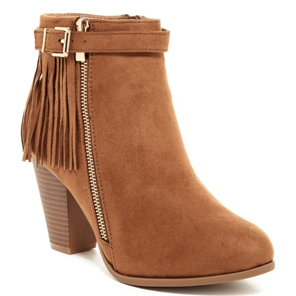 TOP Moda Shoes - Top Moda Parrot Fringe Buckle Boot Size 8.5